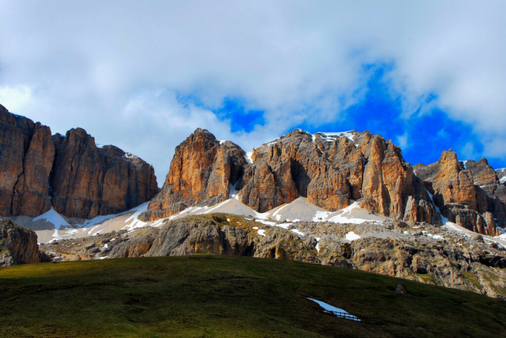 Ride-Your-Life-Bike-tour-in-Italy-Dolomites