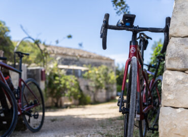 What Makes a Gravel Bike Different from a Road or Hybrid Bike?